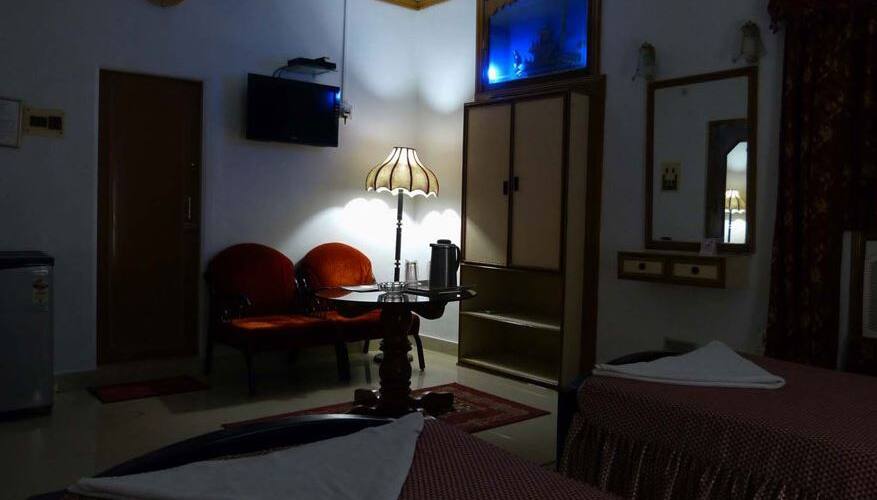 Hotel Avenue Club, Kolkata 2